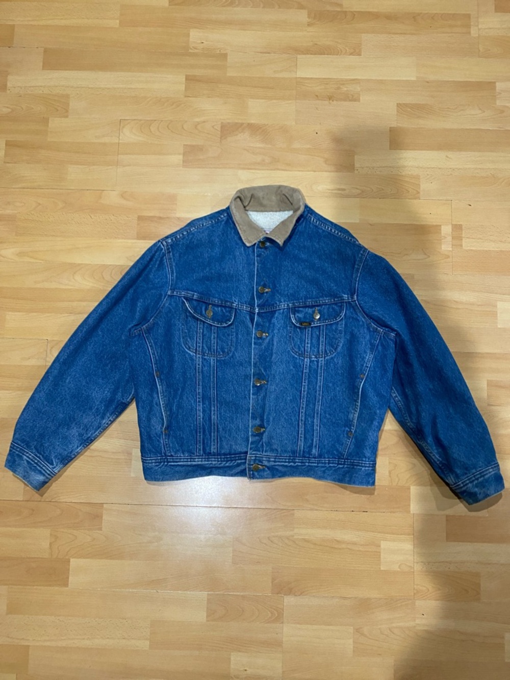 Vintage Lee Men's Blue Denim Sherpa-Lined Jacket with Corduroy Collar